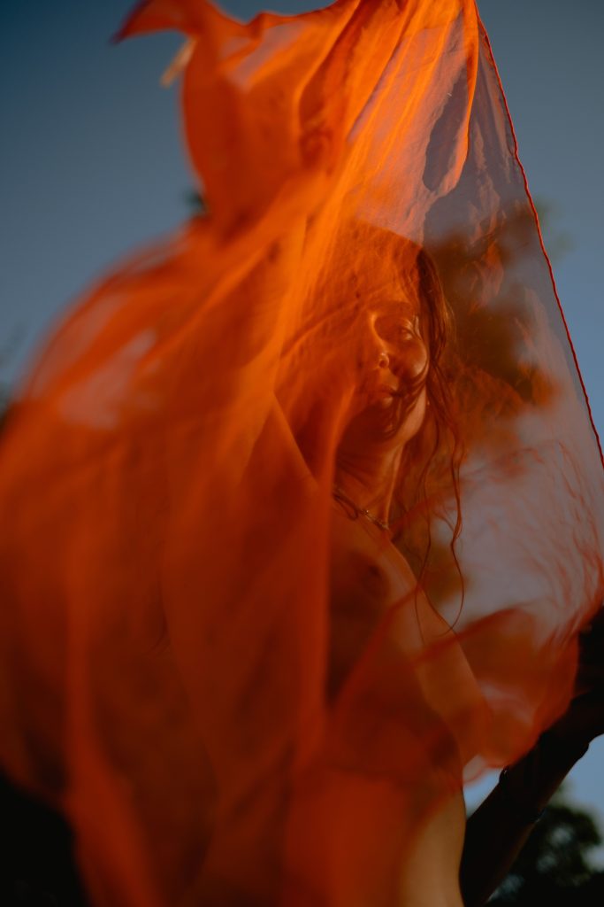 voile orange Studio Luzi